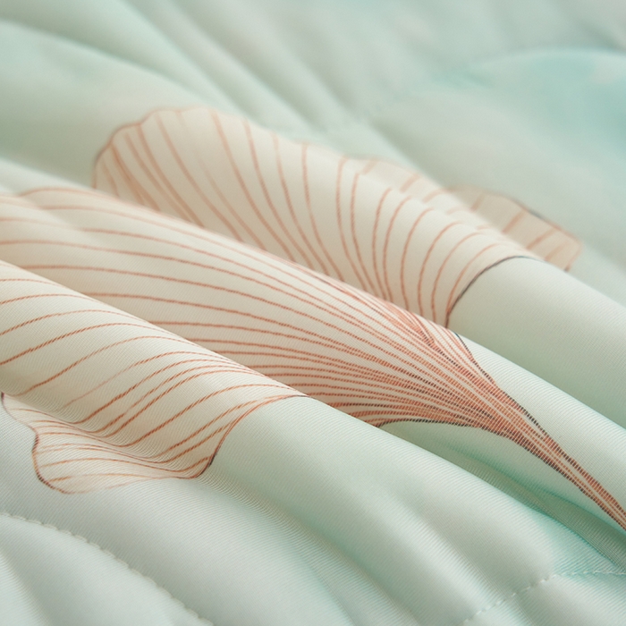 91家纺网 家纺一手货源 找家纺 畅销被业 2026新款卡通印花跨境外贸有氨凉感丝冰淇淋夏凉被空调被 银杏叶