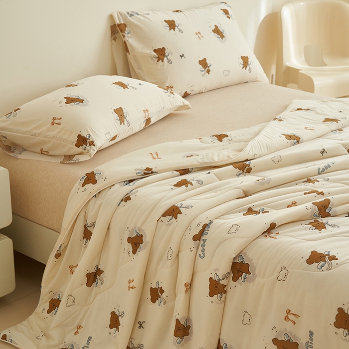 91家纺网 家纺一手货源 找家纺 畅销被业 2026新款卡通印花跨境外贸有氨凉感丝冰淇淋夏凉被空调被 小飞熊