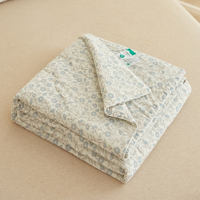 91家纺网 家纺一手货源 找家纺 畅销被业 2026新款卡通印花跨境外贸有氨凉感丝冰淇淋夏凉被空调被 小碎花