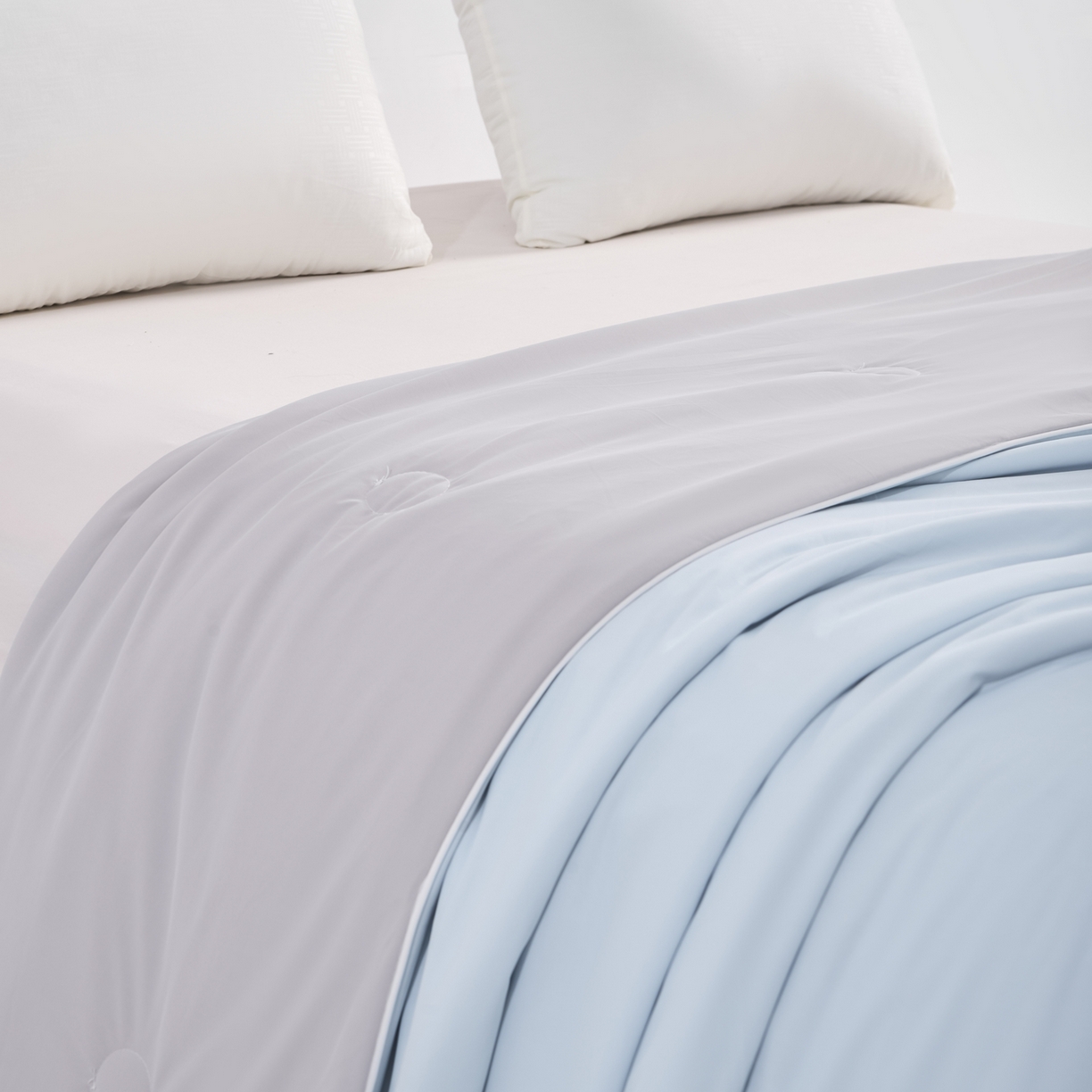 91家纺网 家纺一手货源 找家纺 苏羿家纺 2026春夏新款A类踩棉工艺凉感丝纯色夏被空调被夏凉被 被子被芯 绅士灰+天空蓝