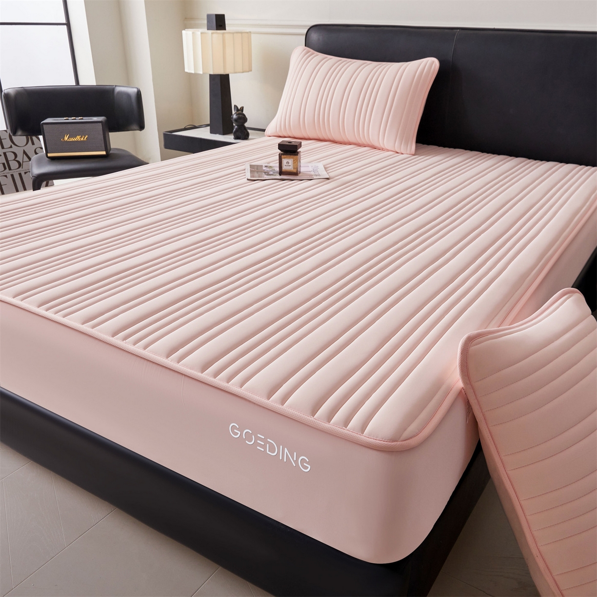 91家纺网 家纺一手货源 找家纺 雯豆家纺 2026春夏新款氨纶凉感丝床笠夏被四件套0.28凉感值空调被子被芯 知夏-粉