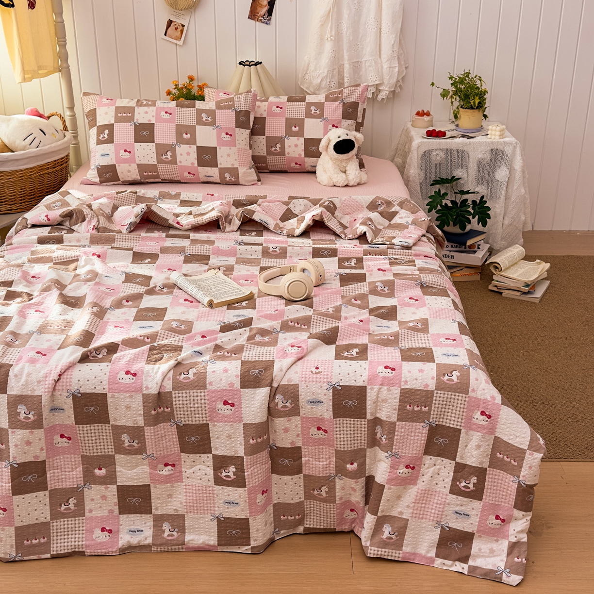 91家纺网 家纺一手货源 找家纺 2026新款泡芙棉卡通夏被四件套双层纱单夏被 夏被-木马甜梦格