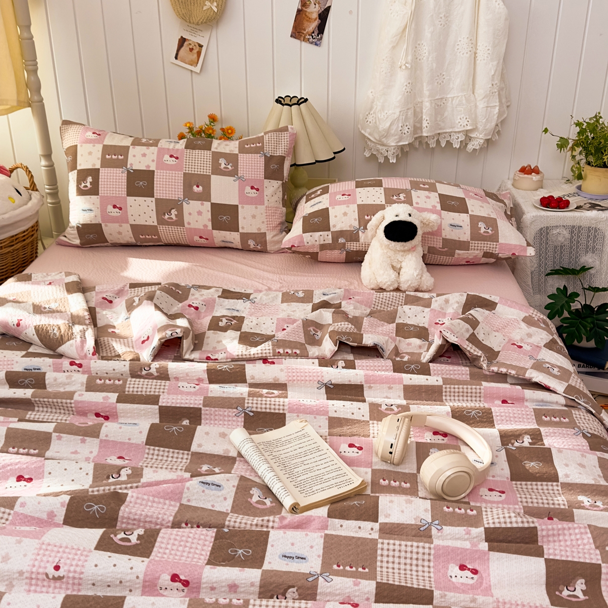 91家纺网 家纺一手货源 找家纺 2026新款泡芙棉卡通夏被四件套双层纱单夏被 夏被-木马甜梦格