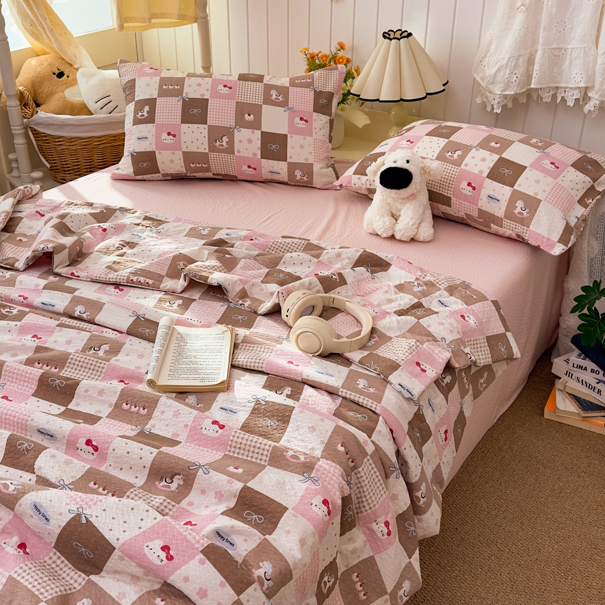 91家纺网 家纺一手货源 找家纺 2026新款泡芙棉卡通夏被四件套双层纱单夏被 夏被-木马甜梦格