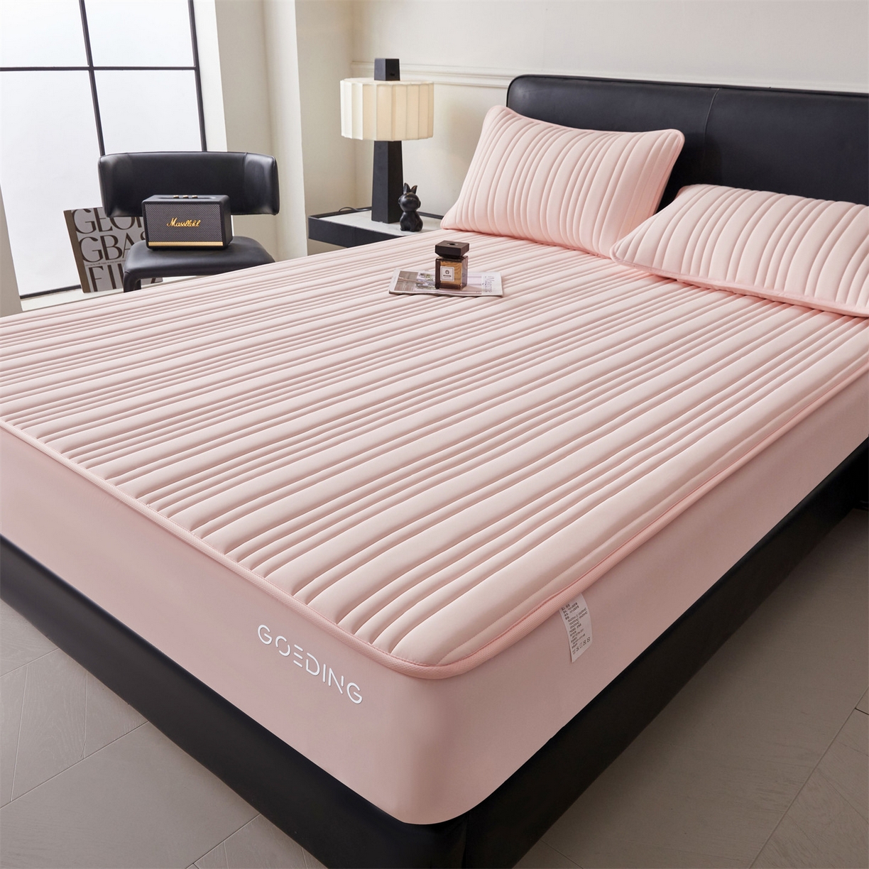 91家纺网 家纺一手货源 找家纺 雯豆家纺 2026春夏新款氨纶凉感丝床笠夏被四件套0.28凉感值空调被子被芯 知夏-粉