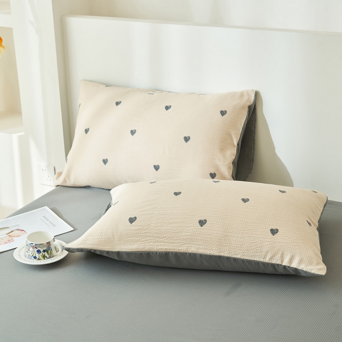 91家纺网 家纺一手货源 找家纺 畅销被业 2026新款A类泡芙棉印花夏被四件套 心心相印