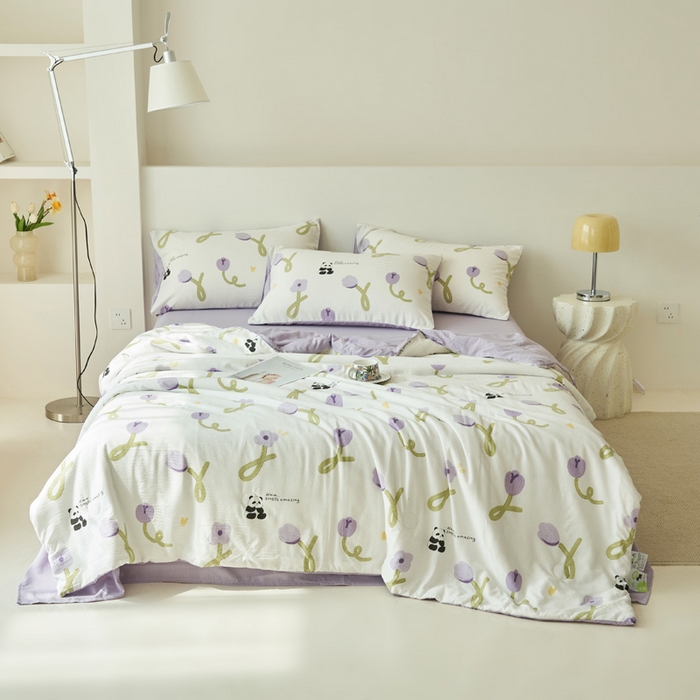 91家纺网 家纺一手货源 找家纺 畅销被业 2026新款A类泡芙棉印花夏被四件套 元气熊猫