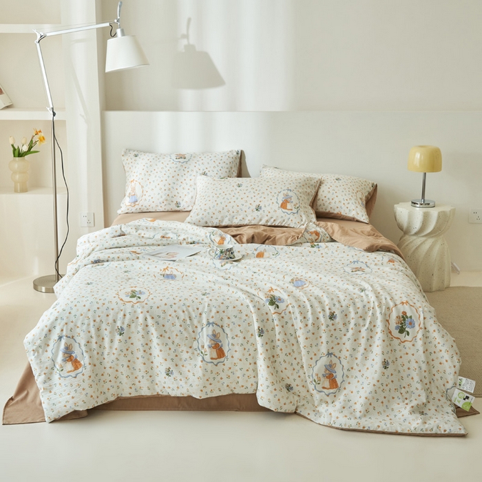 91家纺网 家纺一手货源 找家纺 畅销被业 2026新款A类泡芙棉印花夏被四件套 花园小兔