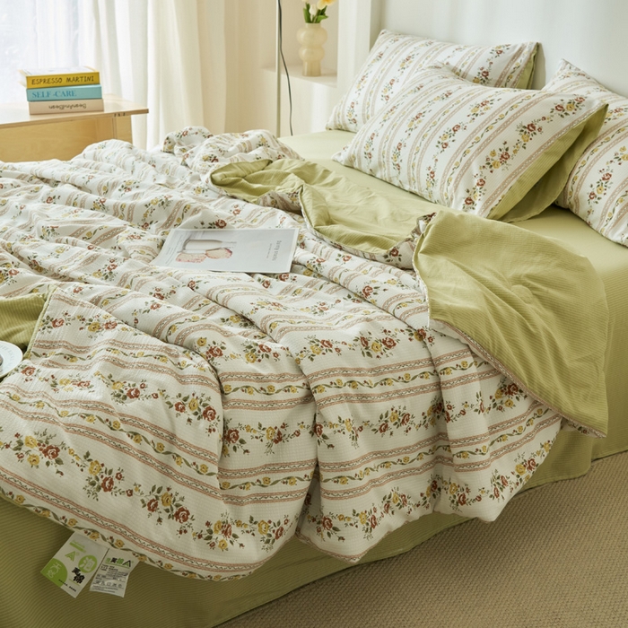 91家纺网 家纺一手货源 找家纺 畅销被业 2026新款A类泡芙棉印花夏被四件套 凯伦庄园