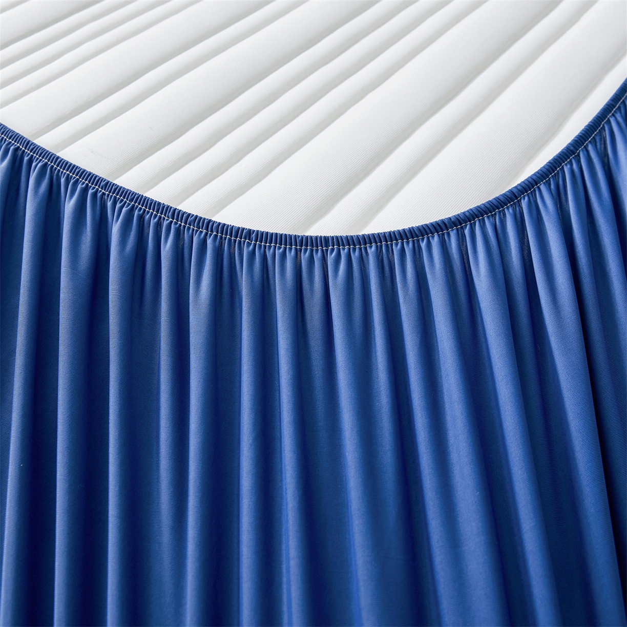 91家纺网 家纺一手货源 找家纺 雯豆家纺 2026春夏新款氨纶凉感丝床笠夏被四件套0.28凉感值空调被子被芯 知夏-黛蓝