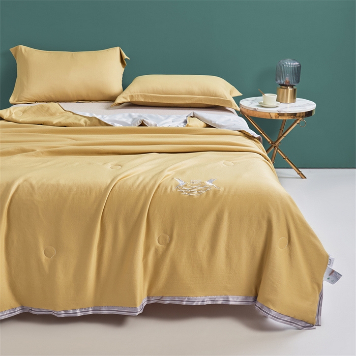 91家纺网 家纺一手货源 找家纺 畅销被业 2026新款燕窝蛋白夏被 被子被芯 夏凉被 大麦黄