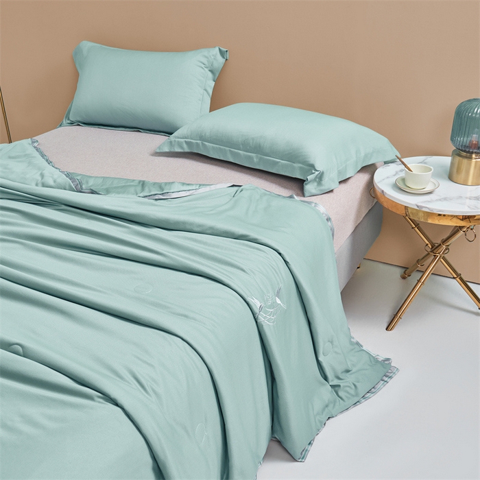 91家纺网 家纺一手货源 找家纺 畅销被业 2026新款燕窝蛋白夏被 被子被芯 夏凉被 清新绿