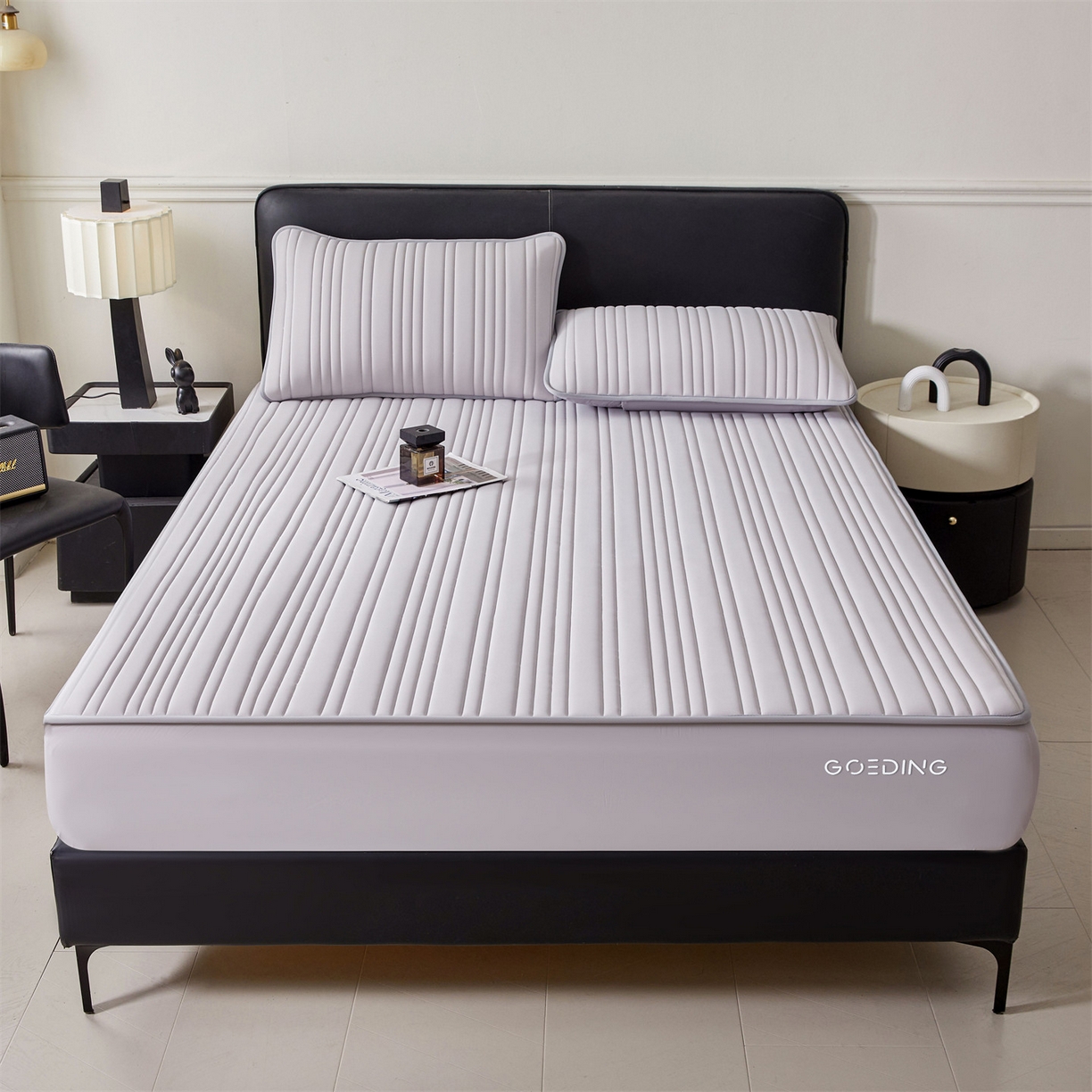 91家纺网 家纺一手货源 找家纺 雯豆家纺 2026春夏新款氨纶凉感丝床笠夏被四件套0.28凉感值空调被子被芯 知夏-浅灰