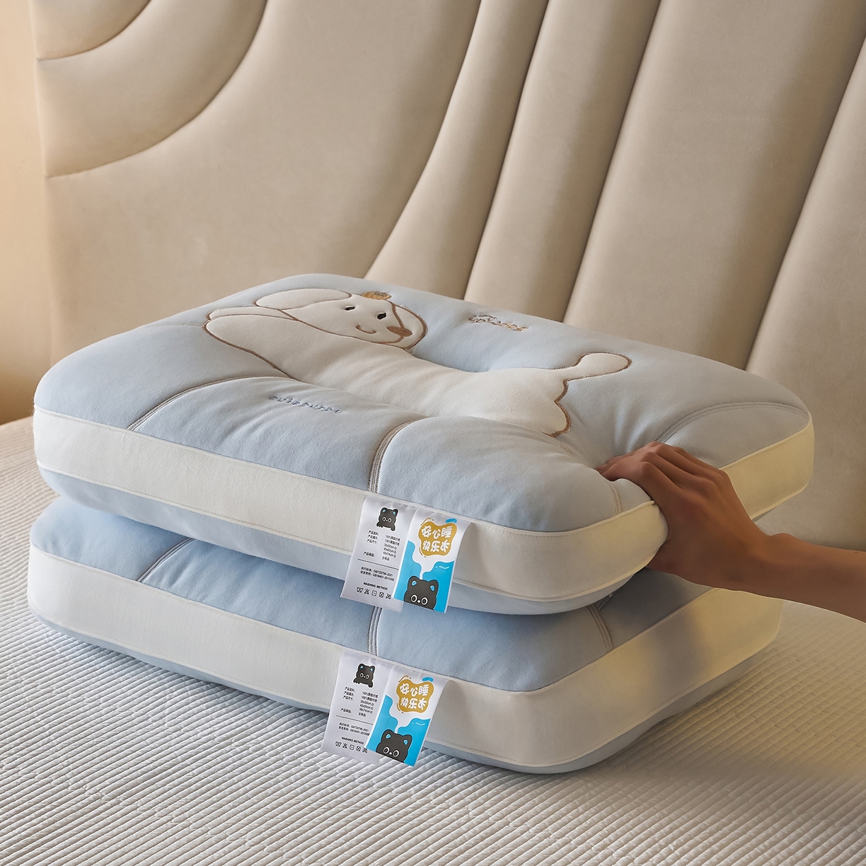 91家纺网 家纺一手货源 找家纺 乐可 2026新款卡通儿童枕 可爱狗蓝