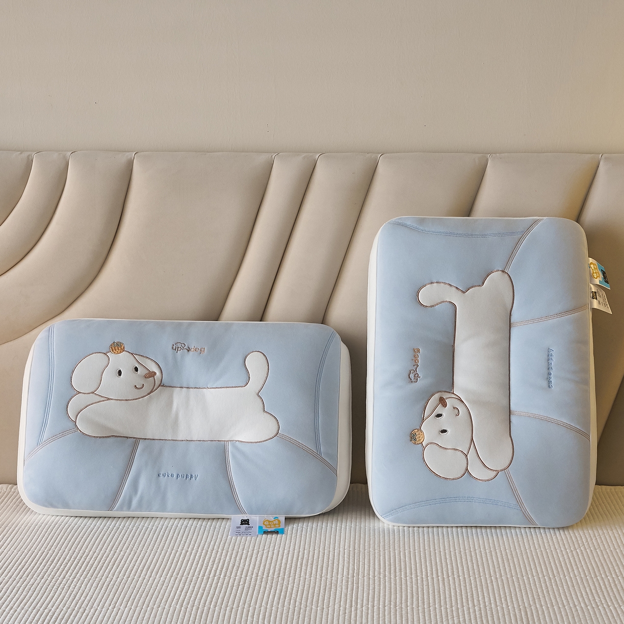 91家纺网 家纺一手货源 找家纺 乐可 2026新款卡通儿童枕 可爱狗蓝