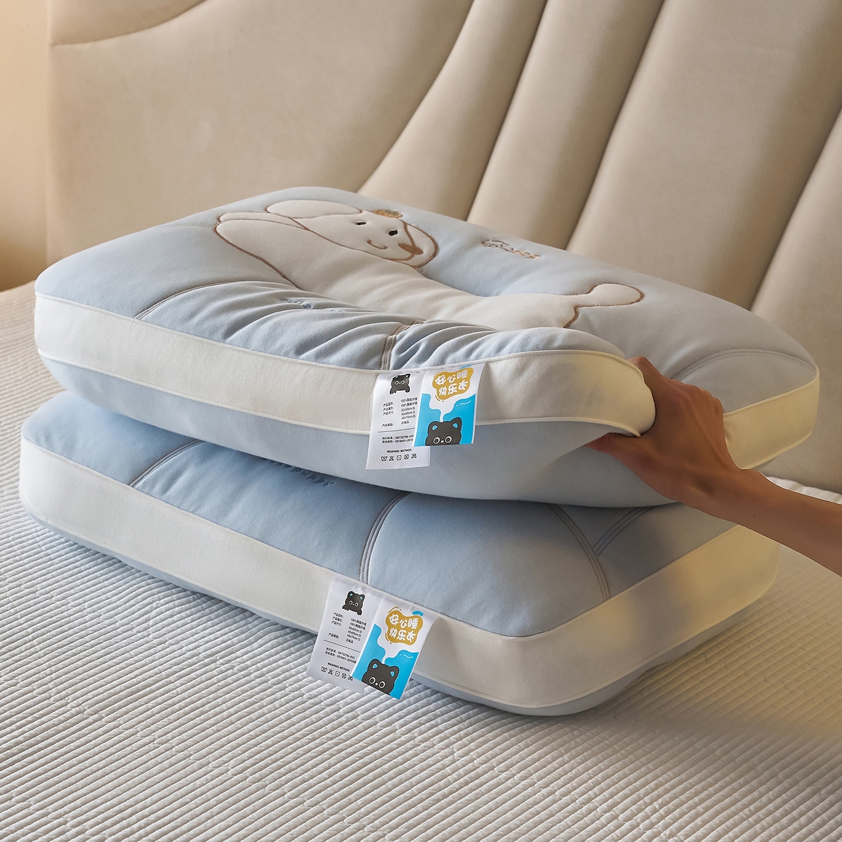 91家纺网 家纺一手货源 找家纺 乐可 2026新款卡通儿童枕 可爱狗蓝