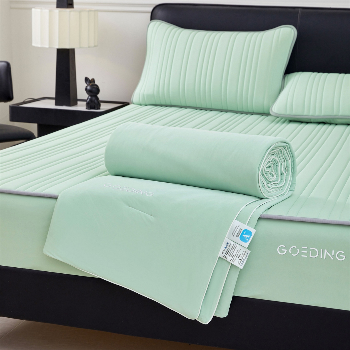 91家纺网 家纺一手货源 找家纺 雯豆家纺 2026春夏新款氨纶凉感丝床笠夏被四件套0.28凉感值空调被子被芯 知夏-青草绿