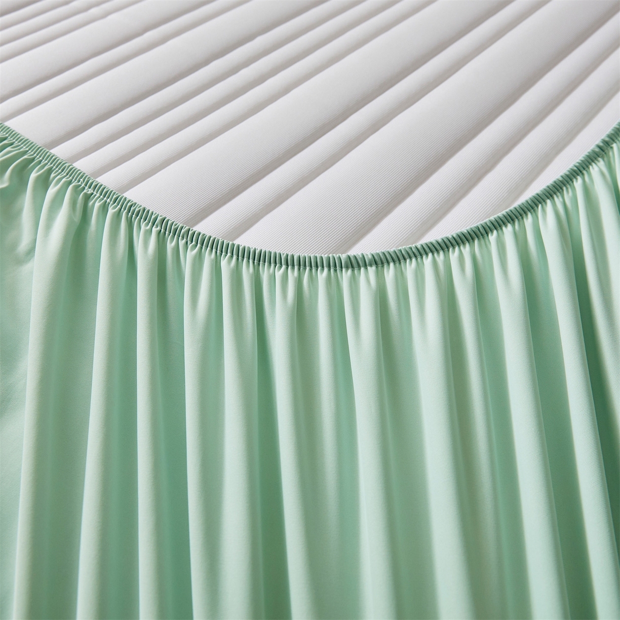 91家纺网 家纺一手货源 找家纺 雯豆家纺 2026春夏新款氨纶凉感丝床笠夏被四件套0.28凉感值空调被子被芯 知夏-青草绿