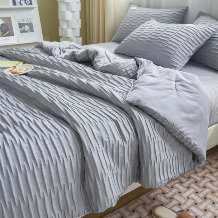 91家纺网 家纺一手货源 找家纺 畅销被业 2026新款泡泡纱水洗棉夏被四件套 被子被芯 泡泡纱-情调灰