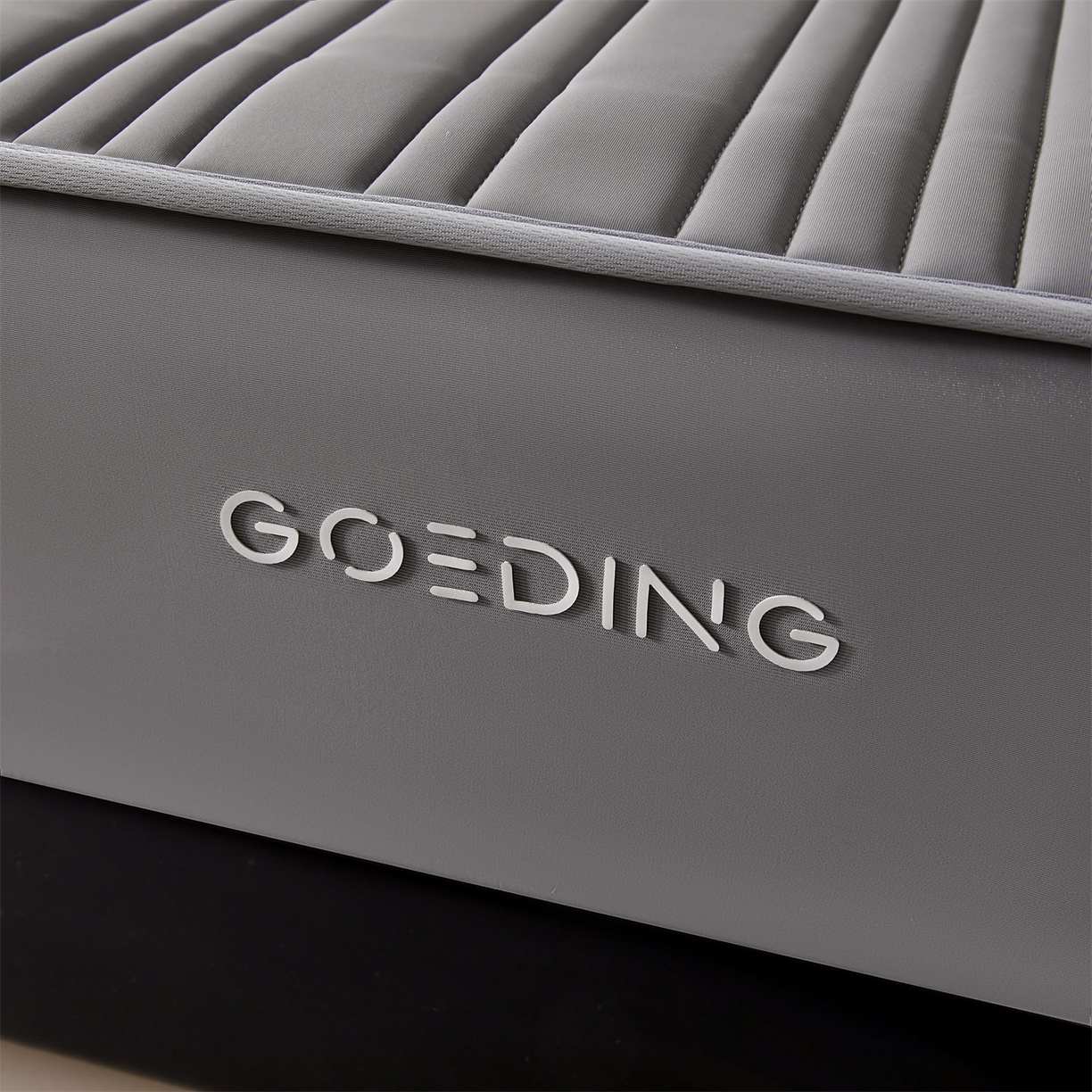 91家纺网 家纺一手货源 找家纺 雯豆家纺 2026春夏新款氨纶凉感丝床笠夏被四件套0.28凉感值空调被子被芯 知夏-深灰