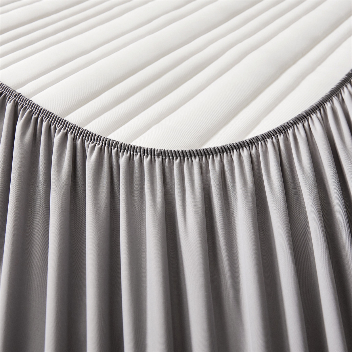 91家纺网 家纺一手货源 找家纺 雯豆家纺 2026春夏新款氨纶凉感丝床笠夏被四件套0.28凉感值空调被子被芯 知夏-深灰