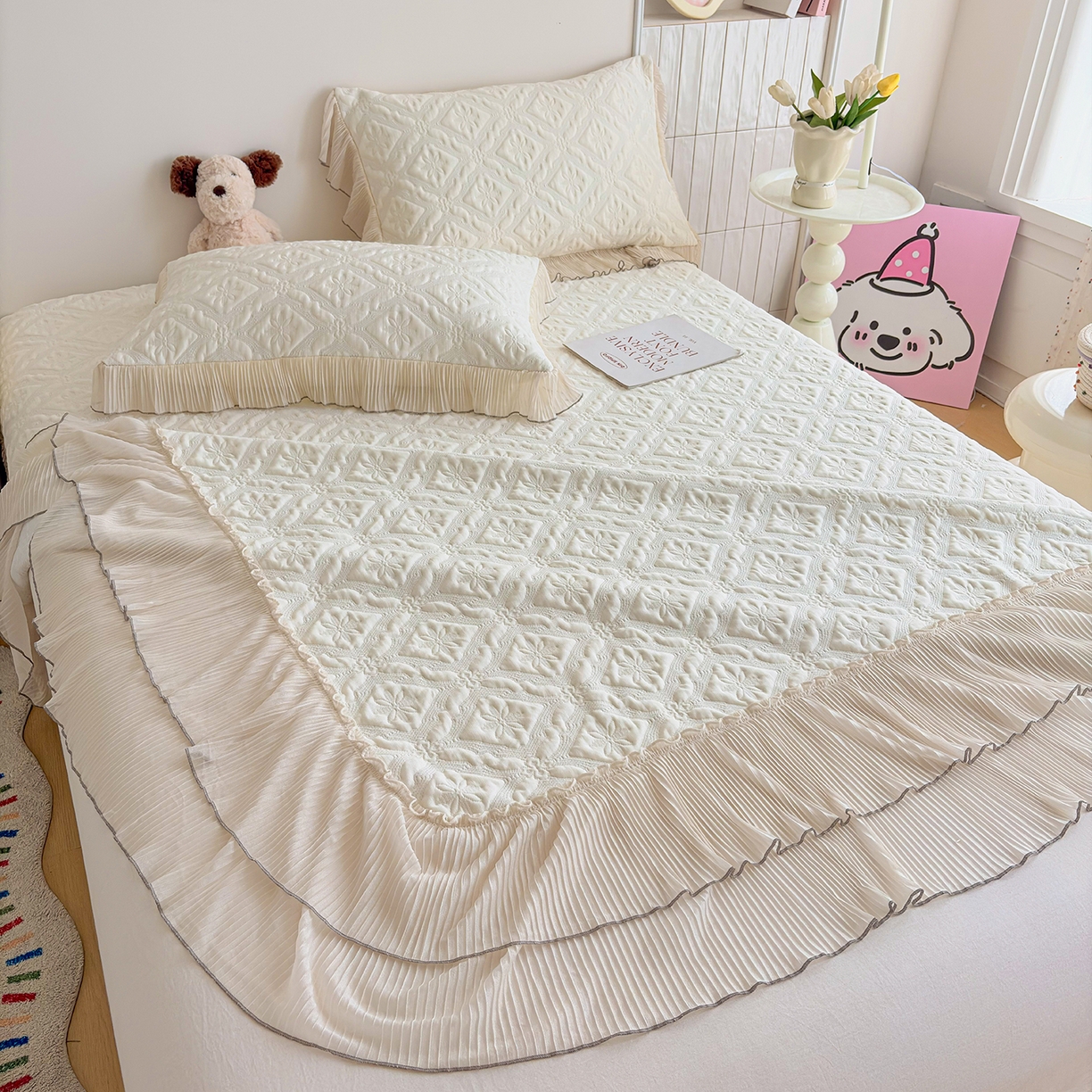 91家纺网 家纺一手货源 找家纺 暖芯家纺 2026新款PE乙纶高克重凉感丝网纱床裙凉席席子三件套 洛芙漫-奶昔白