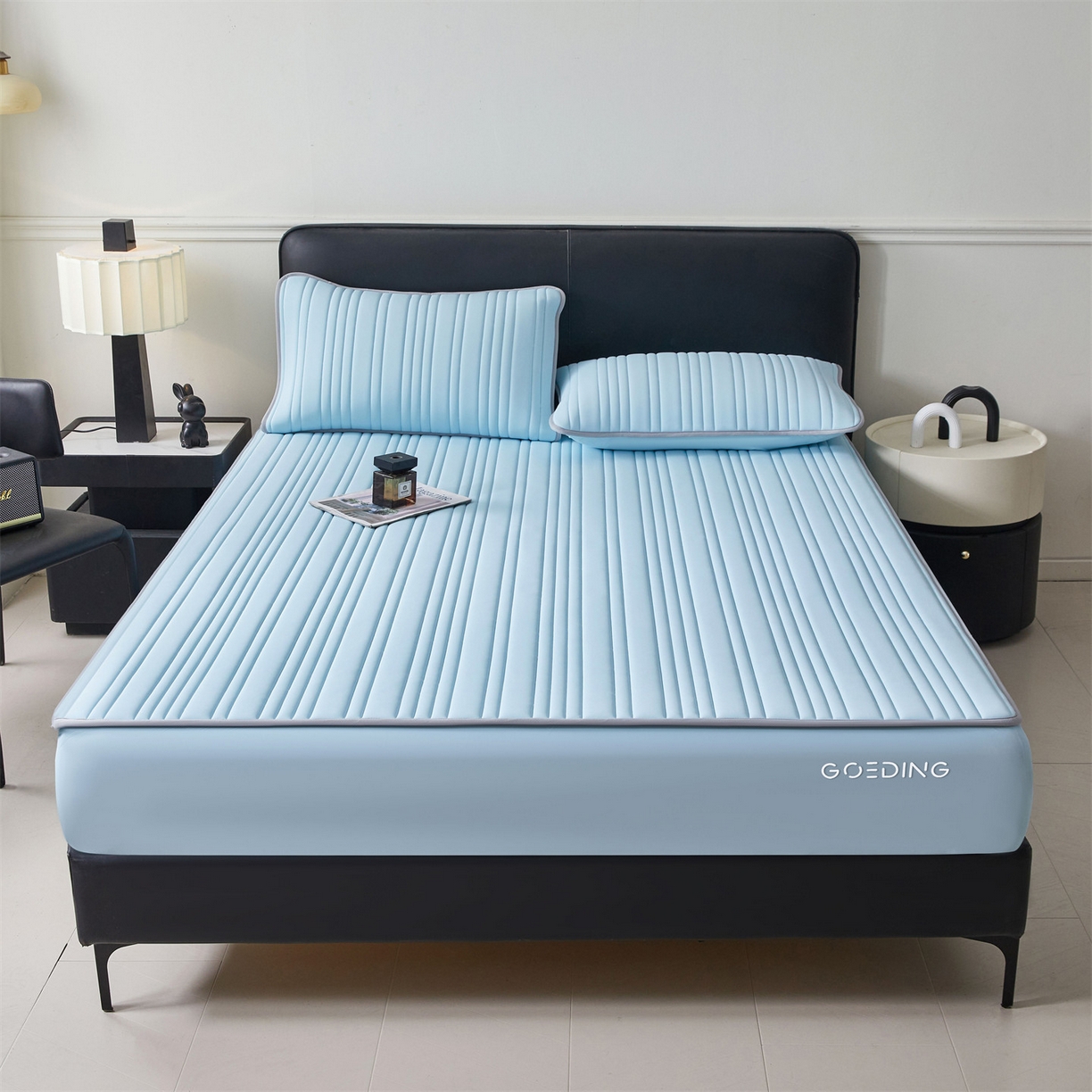 91家纺网 家纺一手货源 找家纺 雯豆家纺 2026春夏新款氨纶凉感丝床笠夏被四件套0.28凉感值空调被子被芯 知夏-水蓝