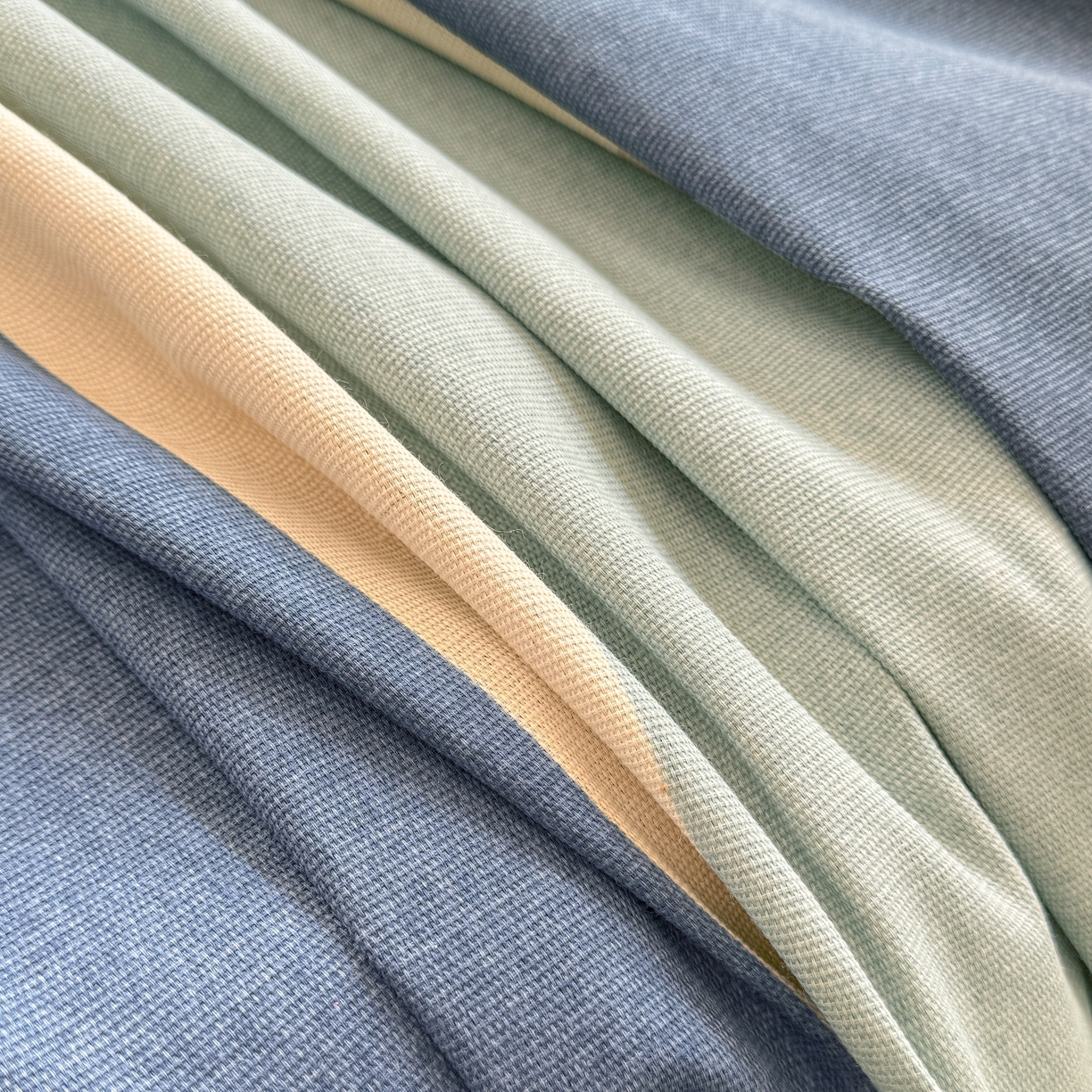 91家纺网 家纺一手货源 找家纺 博弈家纺   2026新款亲肤舒适原棉老粗布床单凉席三件套系列 欢乐时光