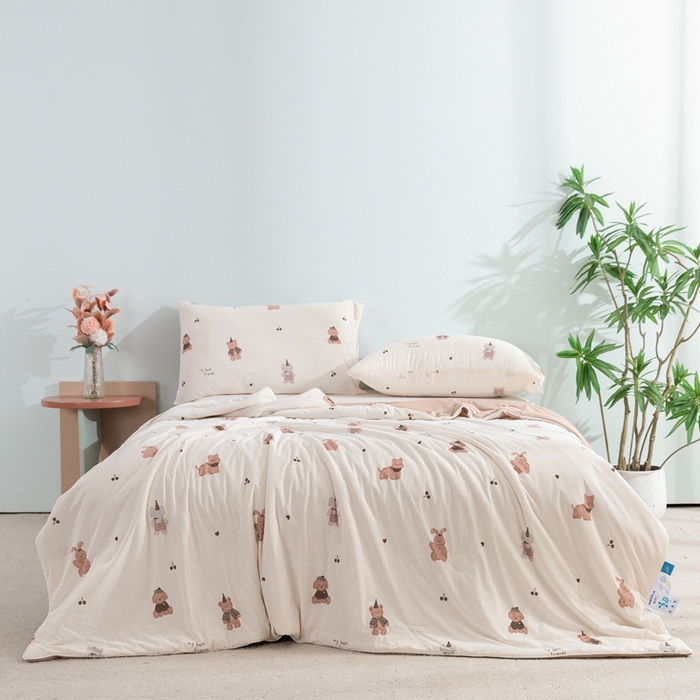 91家纺网 家纺一手货源 找家纺 苏羿家纺 2026春夏新款A类踩棉工艺凉感丝印花夏被夏凉被空调被 礼貌熊