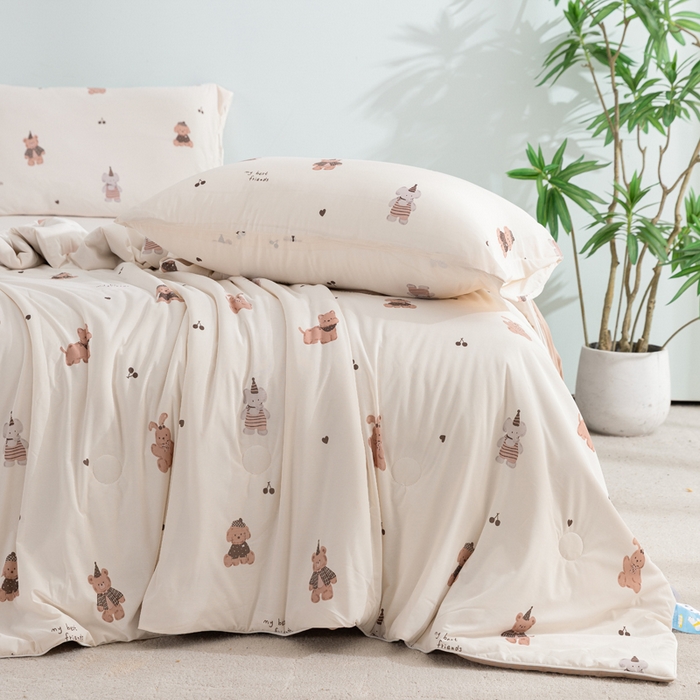 91家纺网 家纺一手货源 找家纺 苏羿家纺 2026春夏新款A类踩棉工艺凉感丝印花夏被夏凉被空调被 礼貌熊