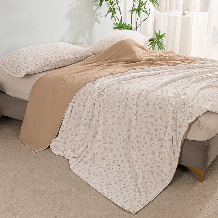 91家纺网 家纺一手货源 找家纺 苏羿家纺 2026春夏新款A类踩棉工艺凉感丝印花夏被夏凉被空调被 清怡