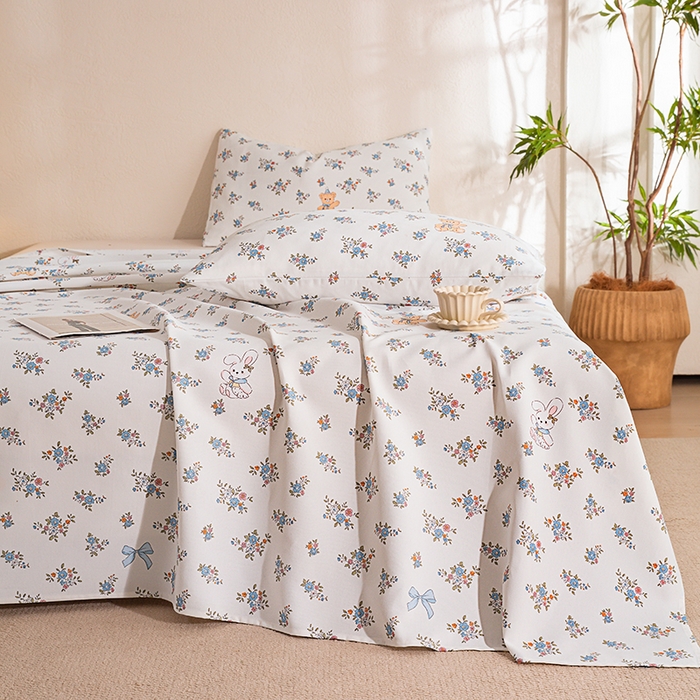 91家纺网 家纺一手货源 找家纺 博弈家纺   2026新款亲肤舒适原棉老粗布床单凉席三件套系列 苏莉熊-米