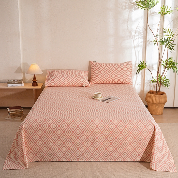 91家纺网 家纺一手货源 找家纺 博弈家纺   2026新款亲肤舒适原棉老粗布床单凉席三件套系列 图文迷宫-黄