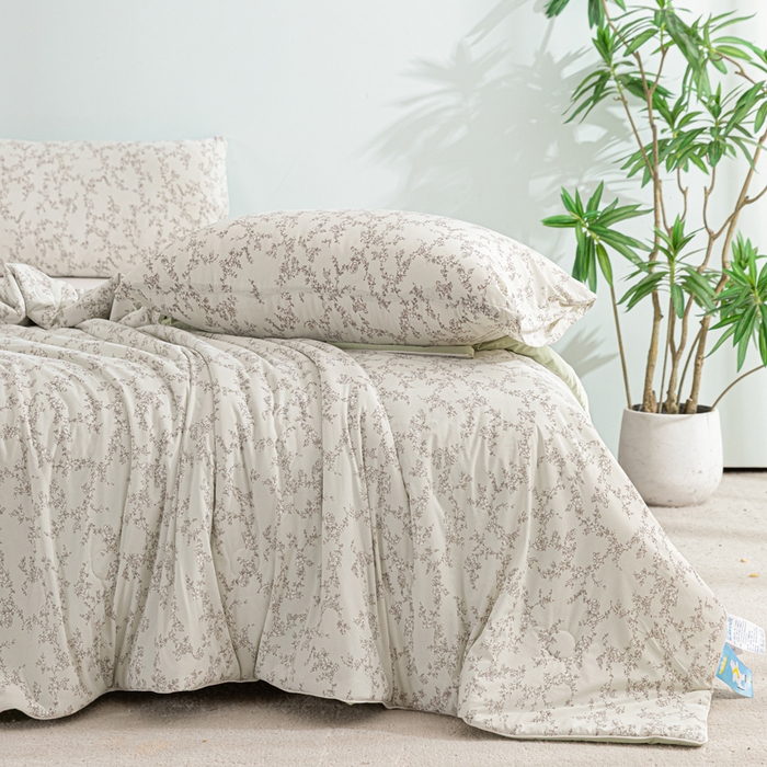 91家纺网 家纺一手货源 找家纺 苏羿家纺 2026春夏新款A类踩棉工艺凉感丝印花夏被夏凉被空调被 夏礼