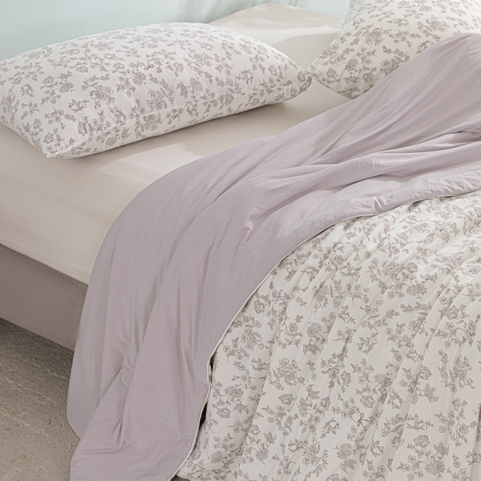 91家纺网 家纺一手货源 找家纺 苏羿家纺 2026春夏新款A类踩棉工艺凉感丝印花夏被夏凉被空调被 香颂