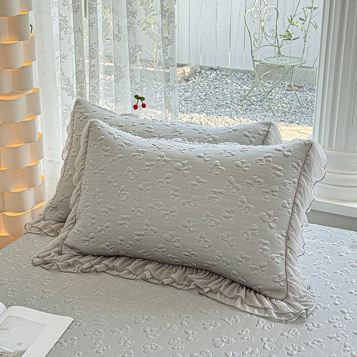 91家纺网 家纺一手货源 找家纺 金绣美居 2026新款PE高分子复合凉感席韩版床裙款凉席三件套-小确幸 （控价不低于159/169元）小确幸-灰色