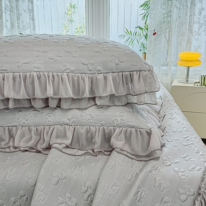 91家纺网 家纺一手货源 找家纺 金绣美居 2026新款PE高分子复合凉感席韩版床裙款凉席三件套-小确幸 （控价不低于159/169元）小确幸-灰色