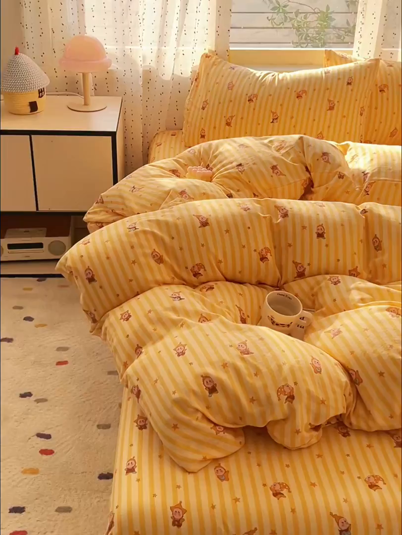 91家纺网 家纺一手货源 找家纺 感遇家纺 2026新款A类全棉有氧双层纱卡通四件套 小星星