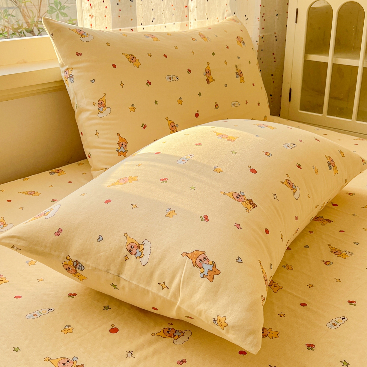 91家纺网 家纺一手货源 找家纺 感遇家纺 2026新款A类全棉有氧双层纱卡通四件套 星星人