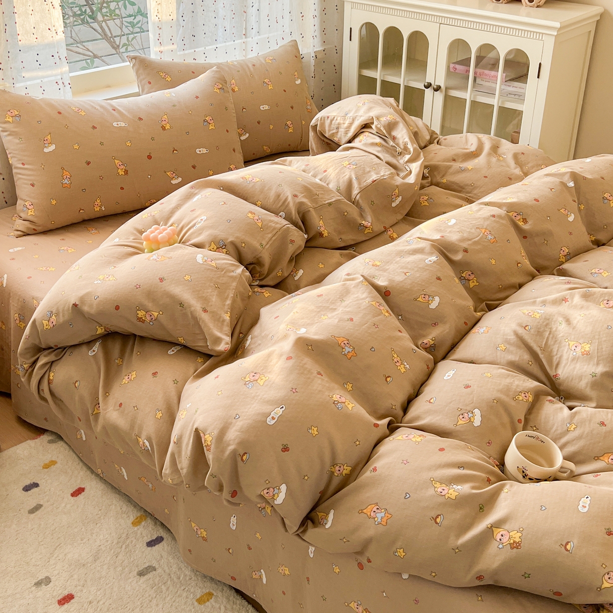 91家纺网 家纺一手货源 找家纺 感遇家纺 2026新款A类全棉有氧双层纱卡通四件套 星星人咖