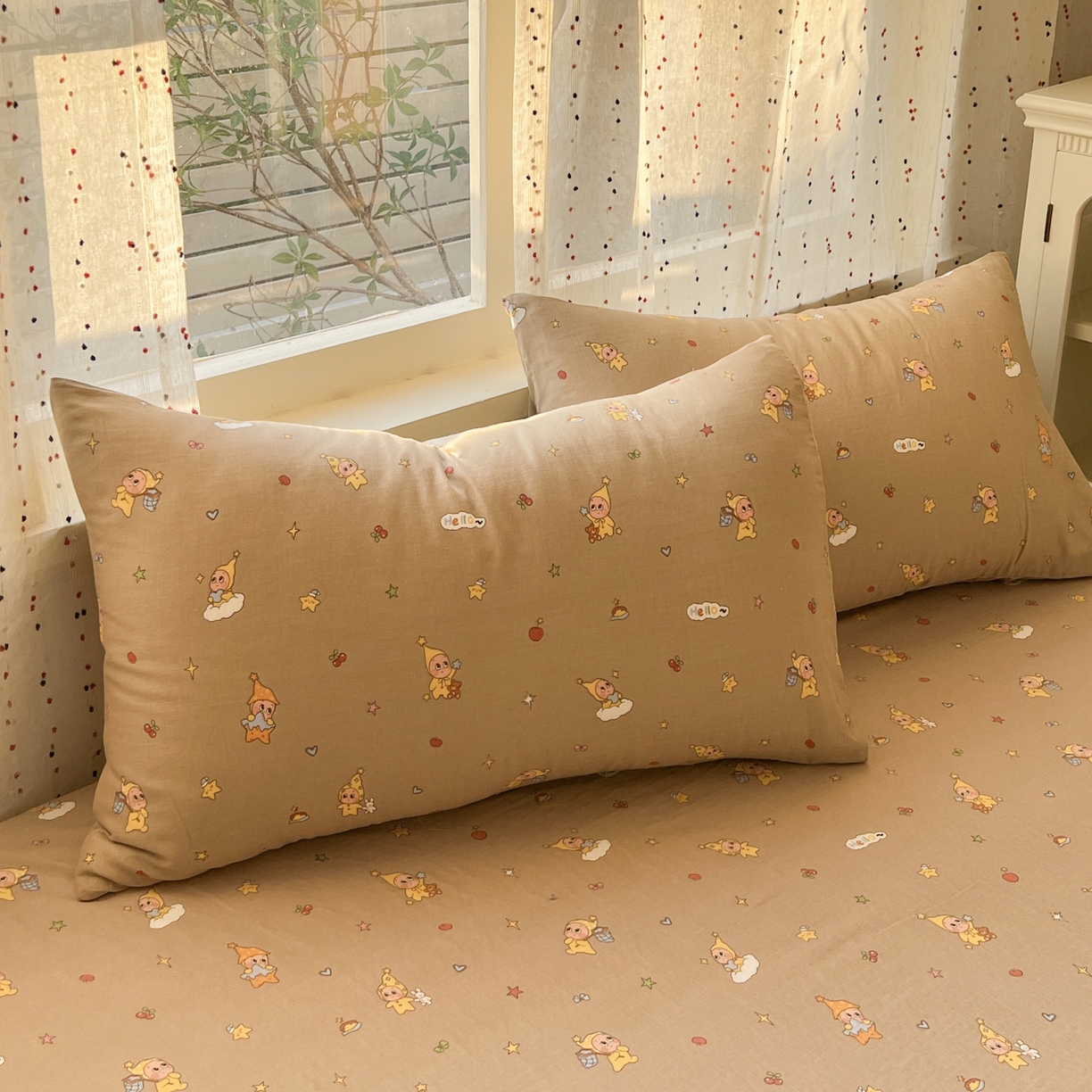 91家纺网 家纺一手货源 找家纺 感遇家纺 2026新款A类全棉有氧双层纱卡通四件套 星星人咖