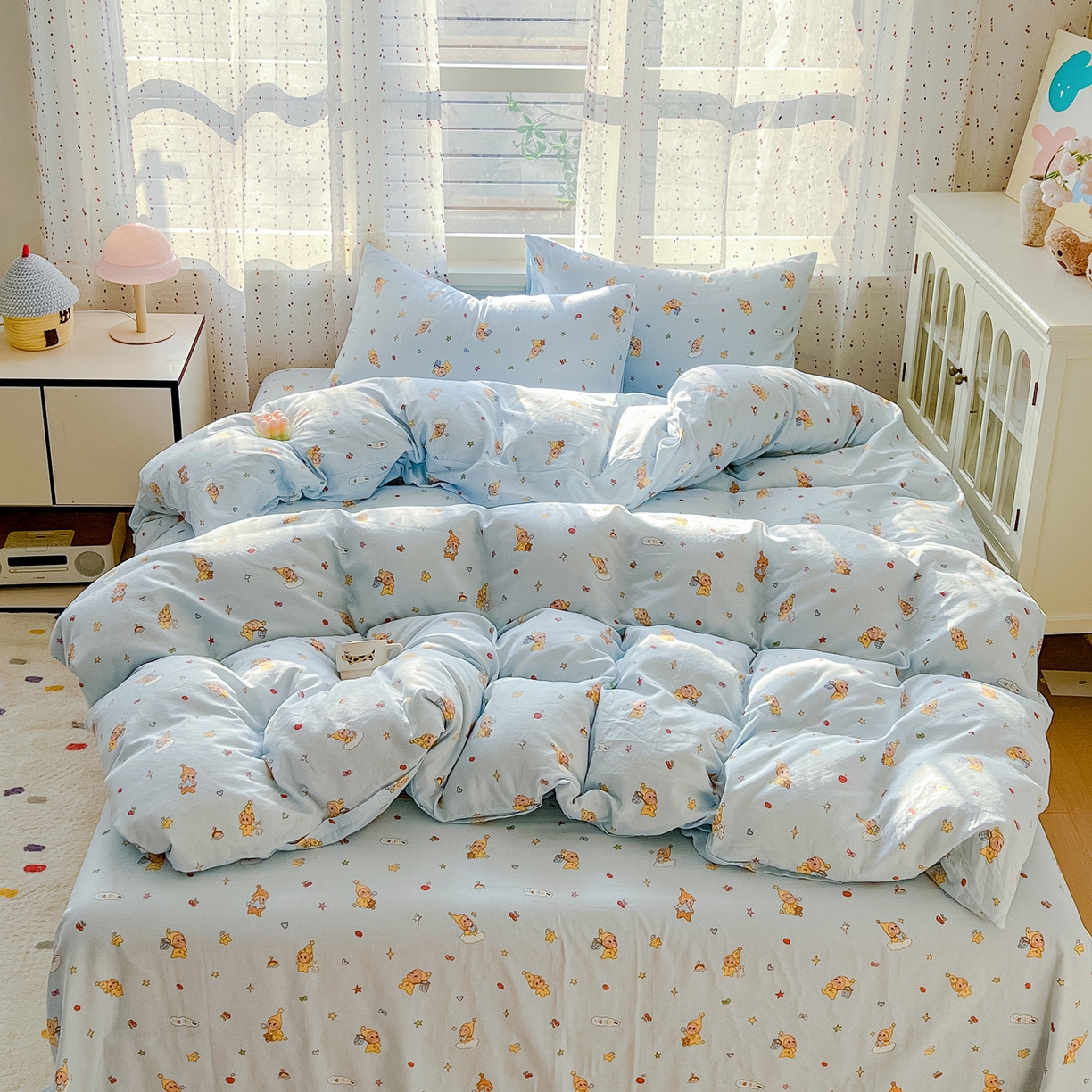 91家纺网 家纺一手货源 找家纺 感遇家纺 2026新款A类全棉有氧双层纱卡通四件套 星星人蓝