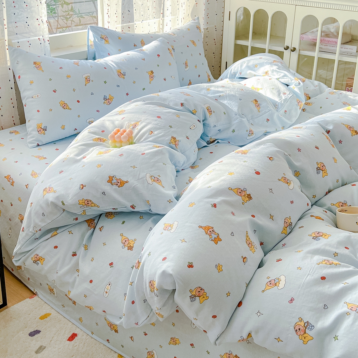 91家纺网 家纺一手货源 找家纺 感遇家纺 2026新款A类全棉有氧双层纱卡通四件套 星星人蓝