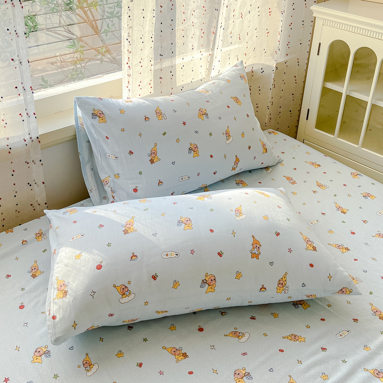 91家纺网 家纺一手货源 找家纺 感遇家纺 2026新款A类全棉有氧双层纱卡通四件套 星星人蓝