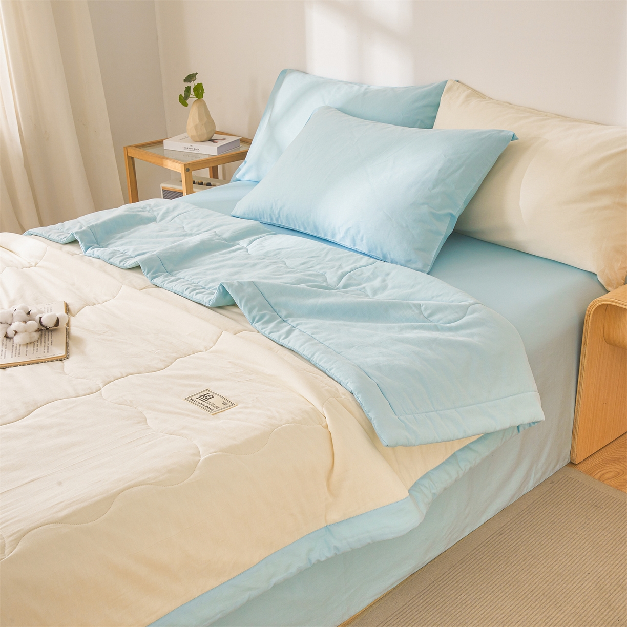 91家纺网 家纺一手货源 找家纺 晓时候 2026新款纯色100%里外全棉新疆棉花被纯棉夏凉被空调被夏被四件套被子被芯 里外全棉-月光白拼蓝