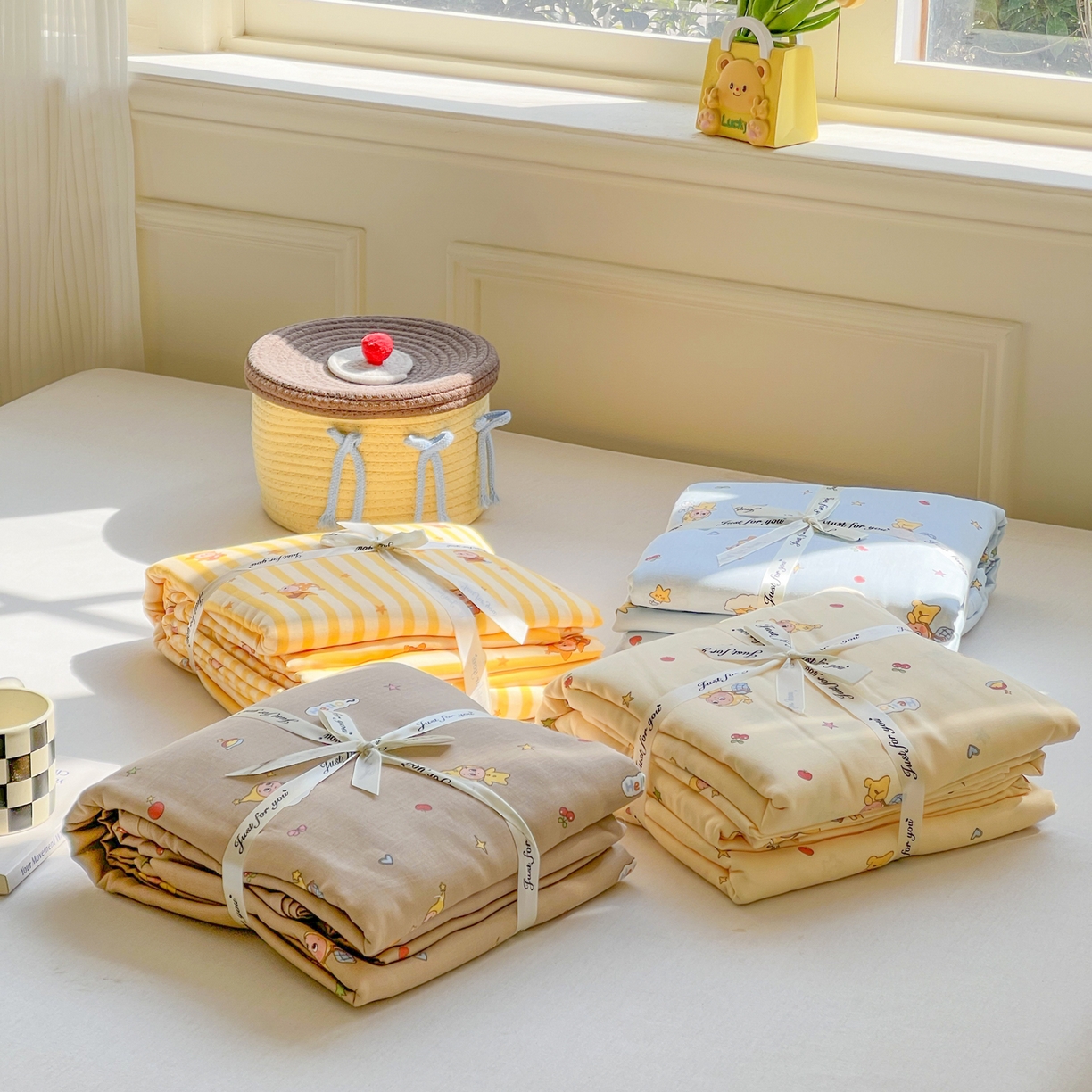 91家纺网 家纺一手货源 找家纺 感遇家纺 2026新款A类全棉有氧双层纱卡通四件套 组合