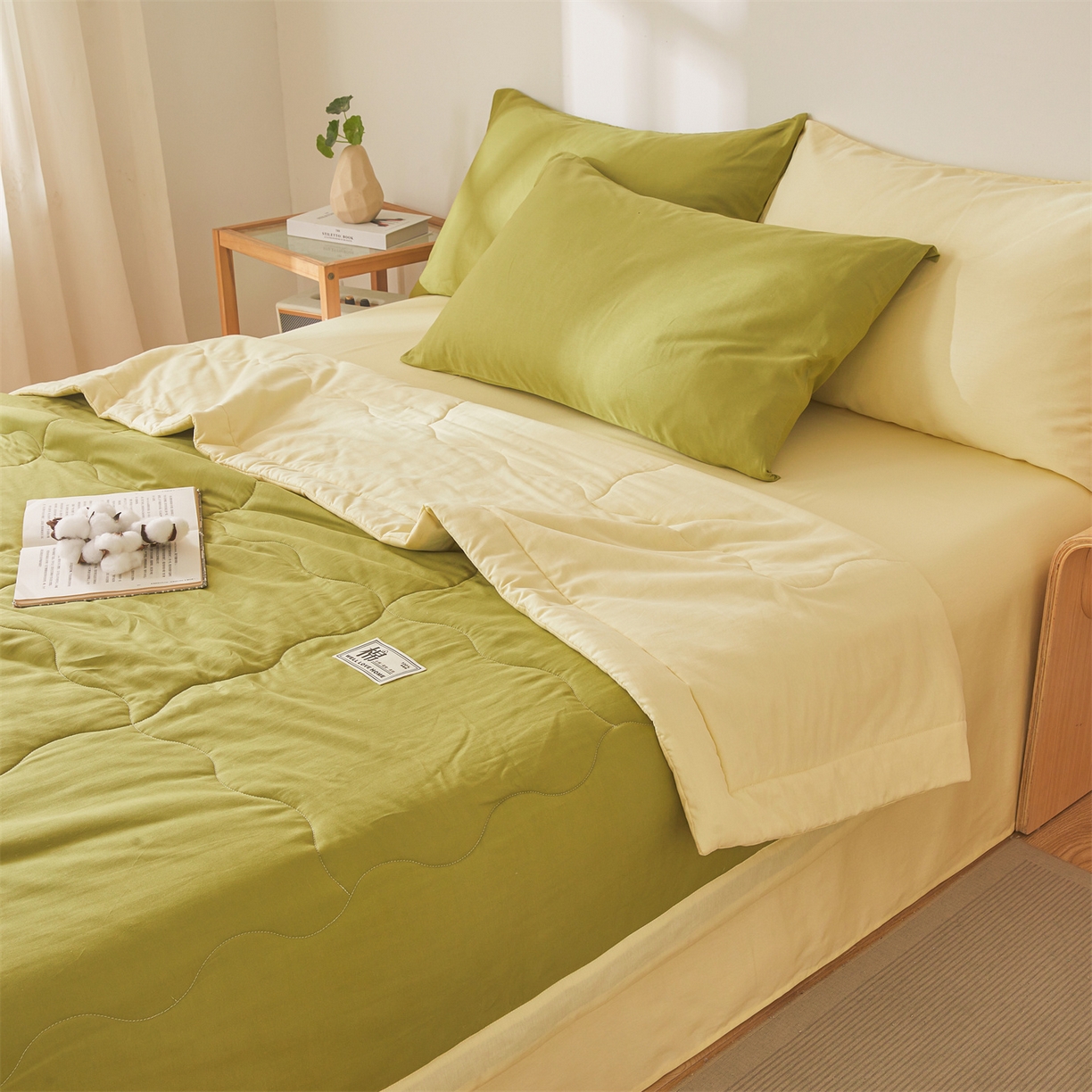 91家纺网 家纺一手货源 找家纺 晓时候 2026新款纯色100%里外全棉新疆棉花被纯棉夏凉被空调被夏被四件套被子被芯 里外全棉-果绿拼黄