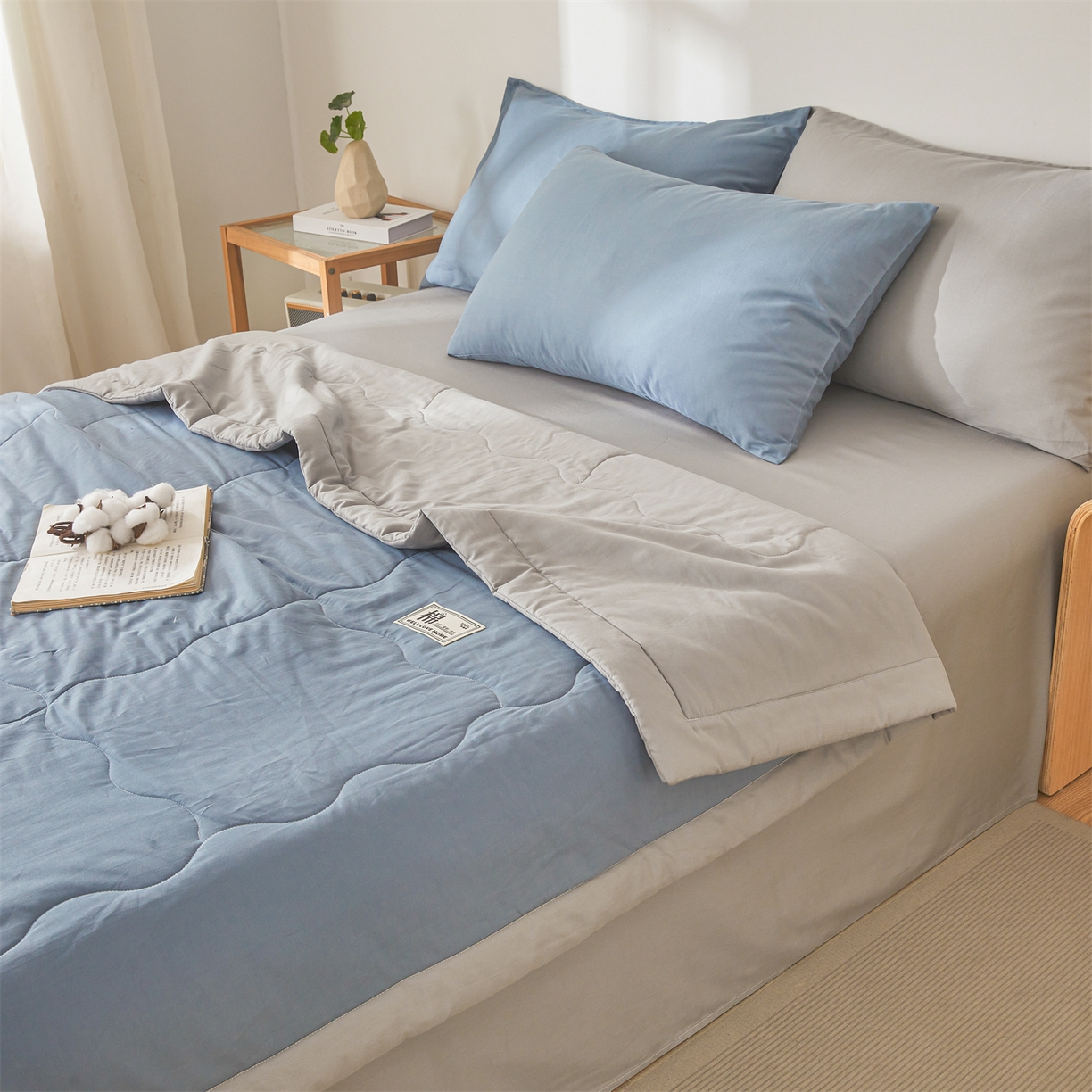 91家纺网 家纺一手货源 找家纺 晓时候 2026新款纯色100%里外全棉新疆棉花被纯棉夏凉被空调被夏被四件套被子被芯 里外全棉-海蓝拼灰