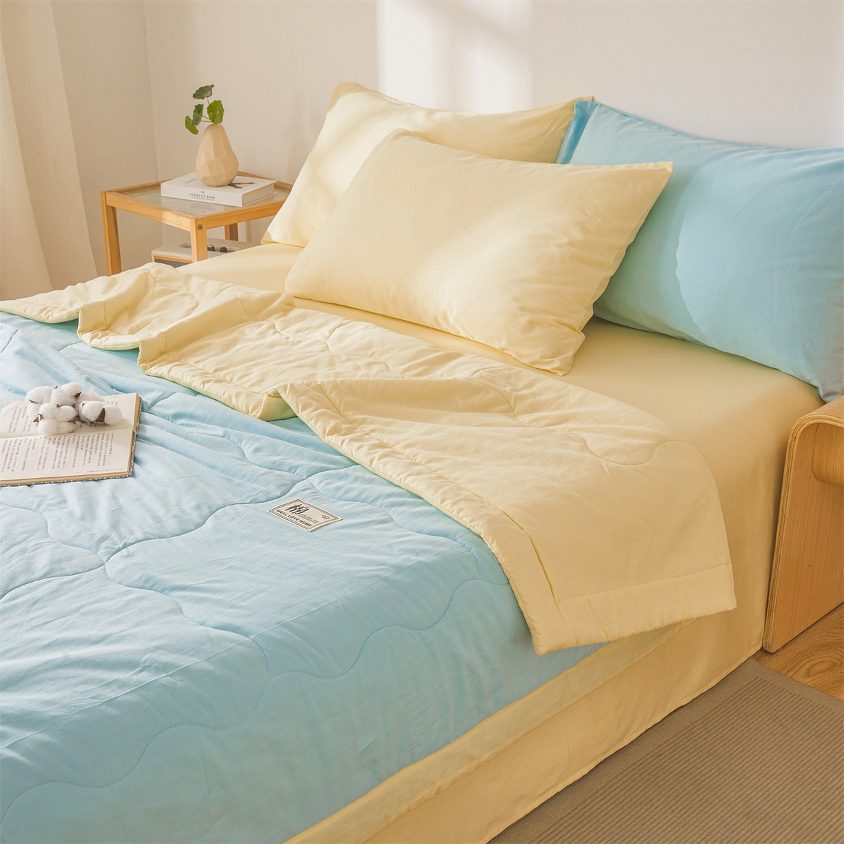 91家纺网 家纺一手货源 找家纺 晓时候 2026新款纯色100%里外全棉新疆棉花被纯棉夏凉被空调被夏被四件套被子被芯 里外全棉-天空蓝拼黄