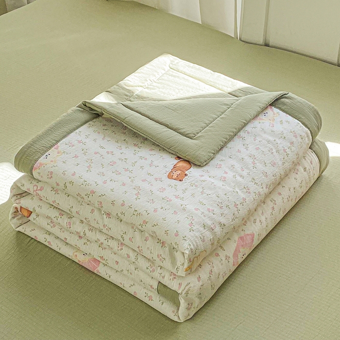 91家纺网 家纺一手货源 找家纺 爱屋及屋 2026春夏新款小清新双层纱宽包边棉花夏被夏凉被空调被 治愈小猫